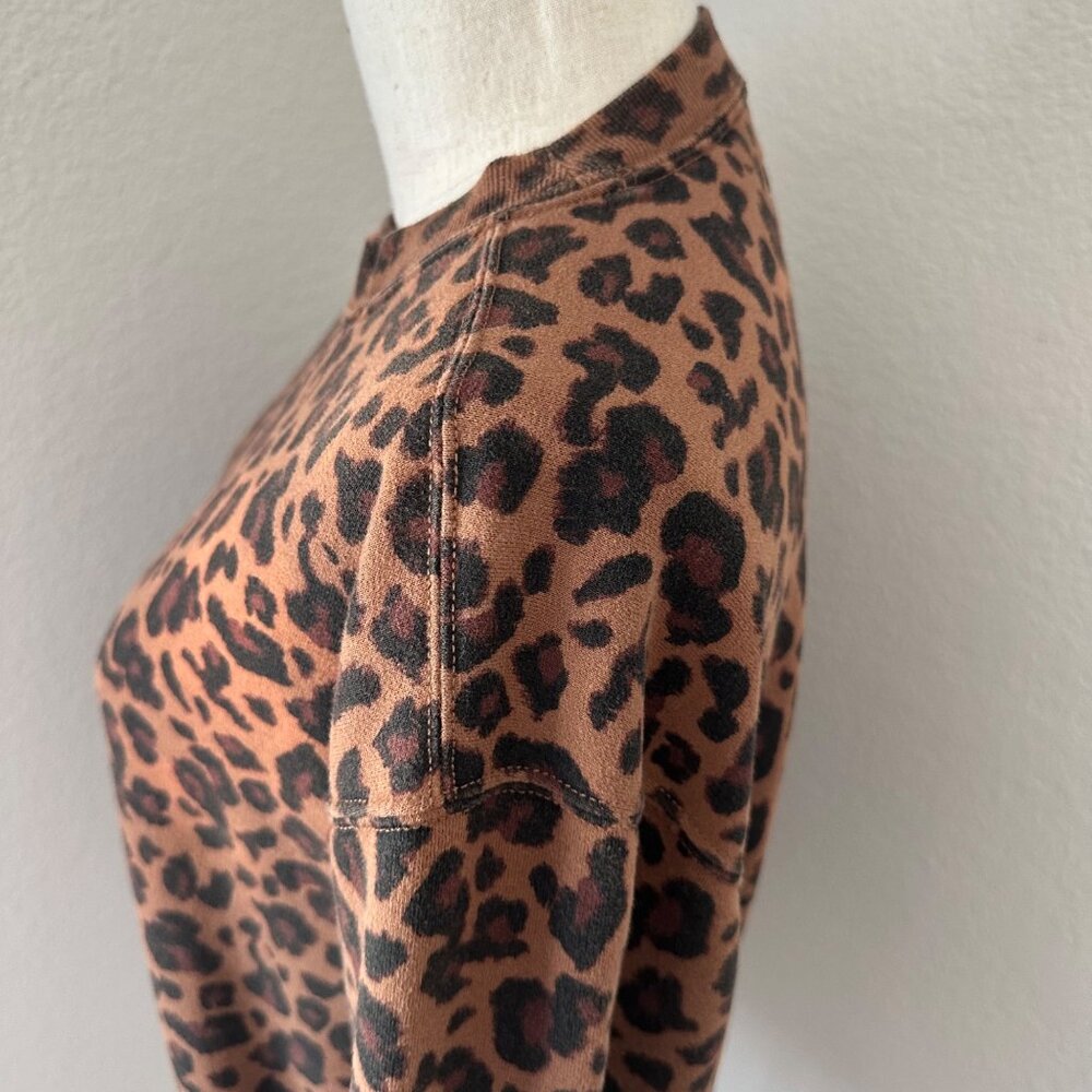 Abercrombie & Fitch Leopard Print Crewneck Sweatshirt Brown & Black Casual Sz XS - Picture 10 of 13